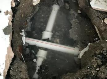 北关阳台漏水维修公司为您分享楼上楼下漏水怎么处理